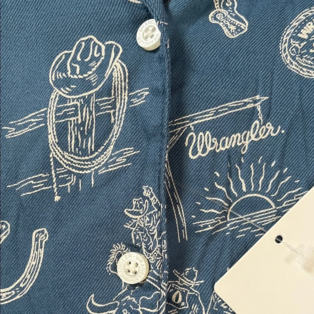 Wrangler Blue Short-Sleeve Button Front Top - Picture 7 of 7
